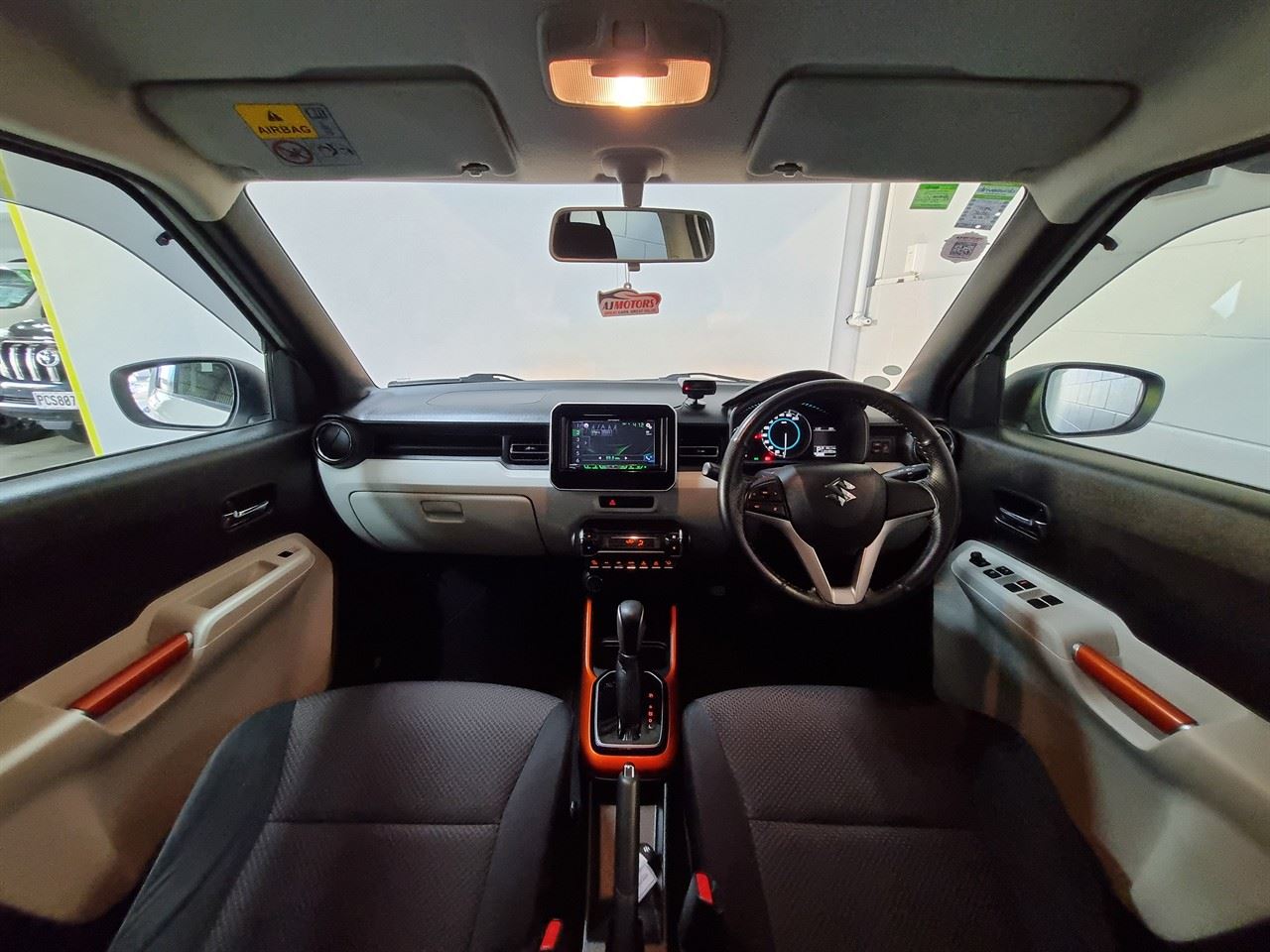 Vehicle image 3