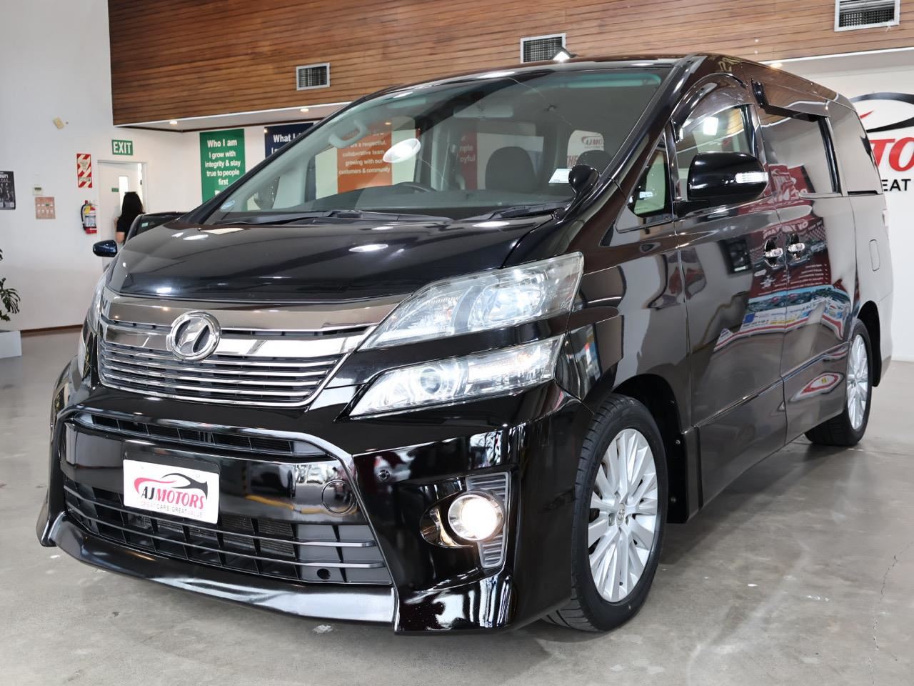 Vehicle image 3