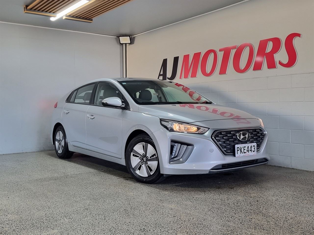 Vehicle image 1