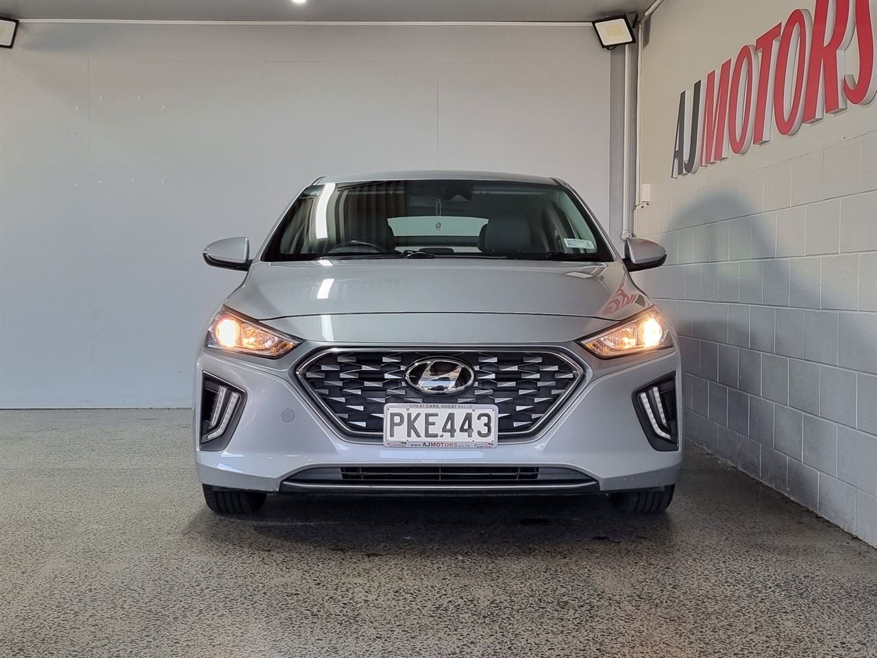Vehicle image 2