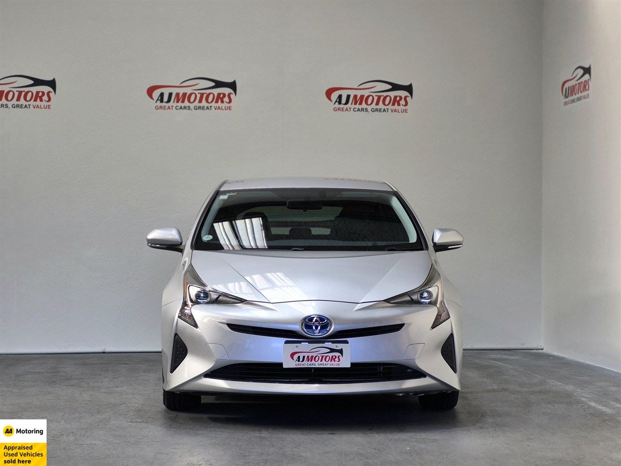 Vehicle image 2