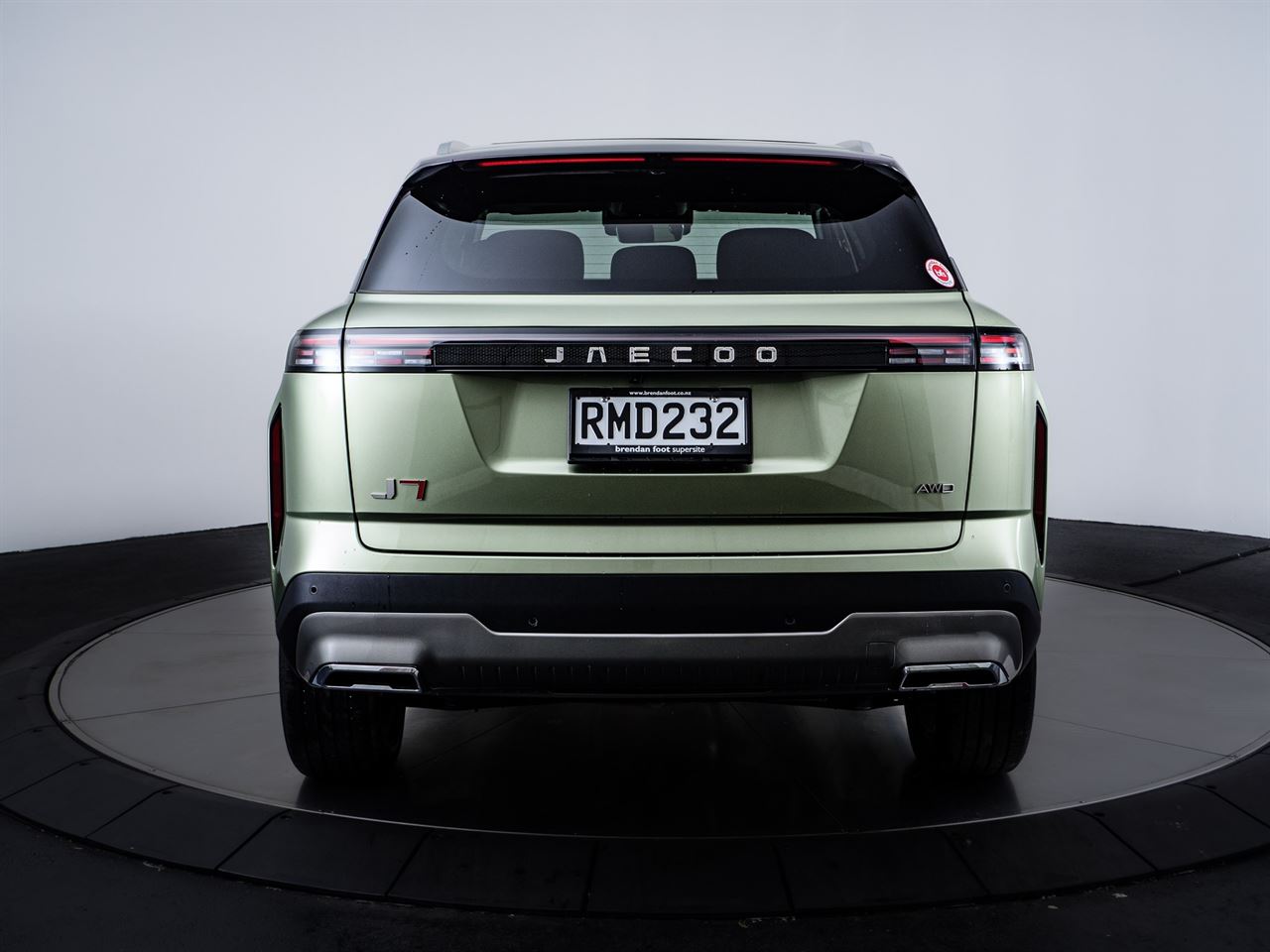 Vehicle image 4