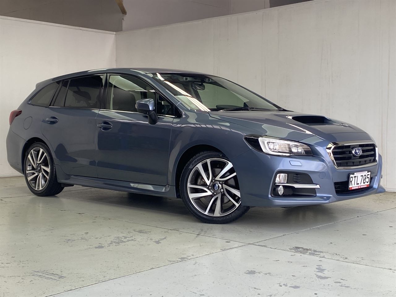Vehicle image 4