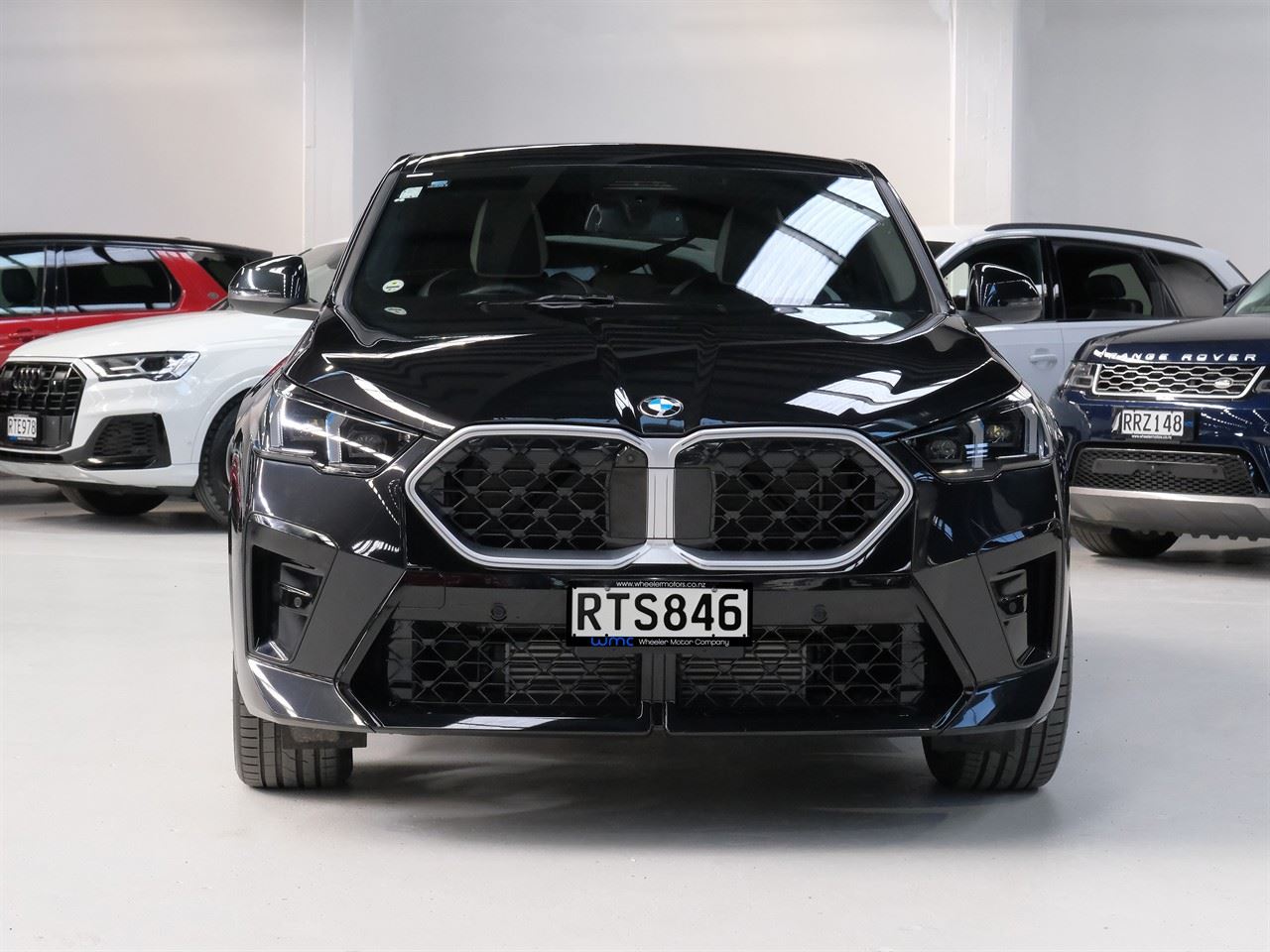 Vehicle image 3