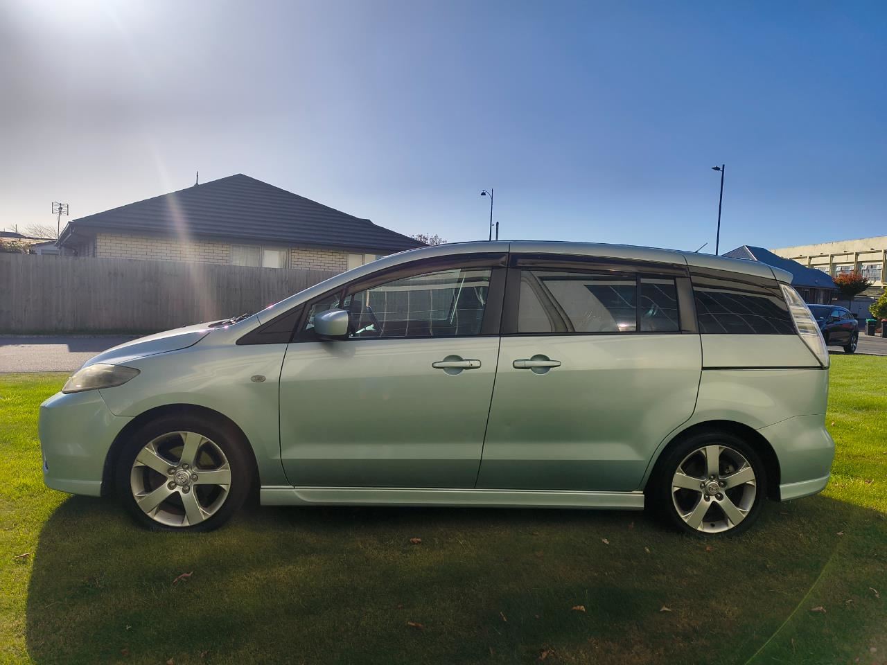 Vehicle image 4