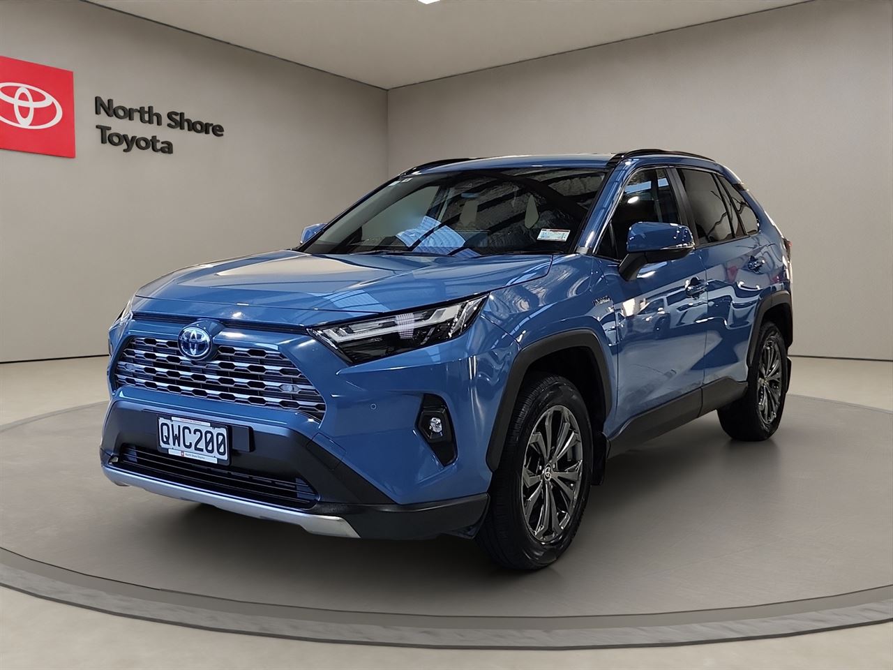 Vehicle image 3