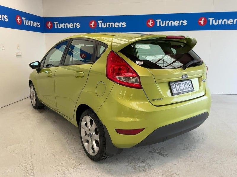 Vehicle image 5