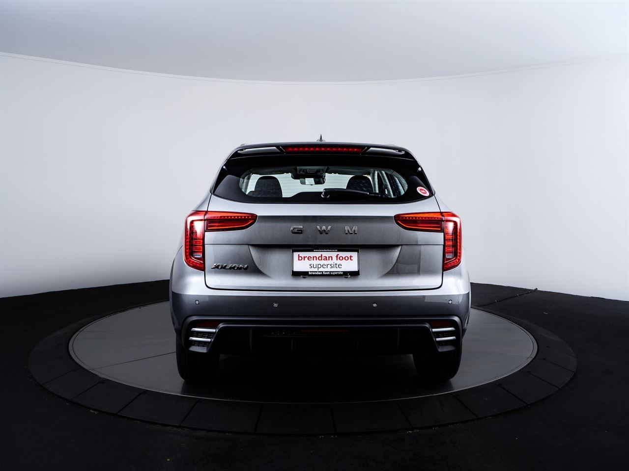 Vehicle image 4