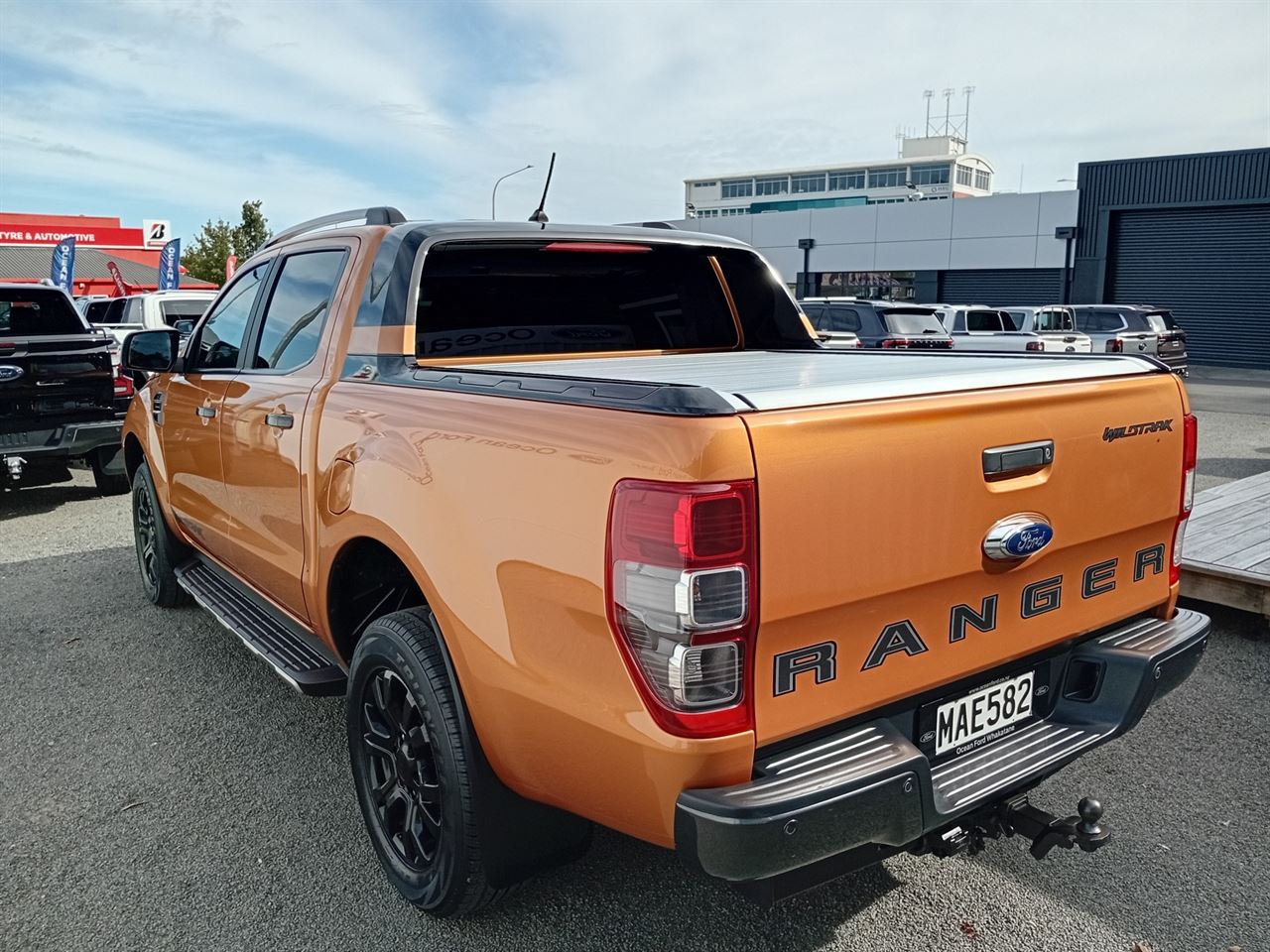 Vehicle image 5