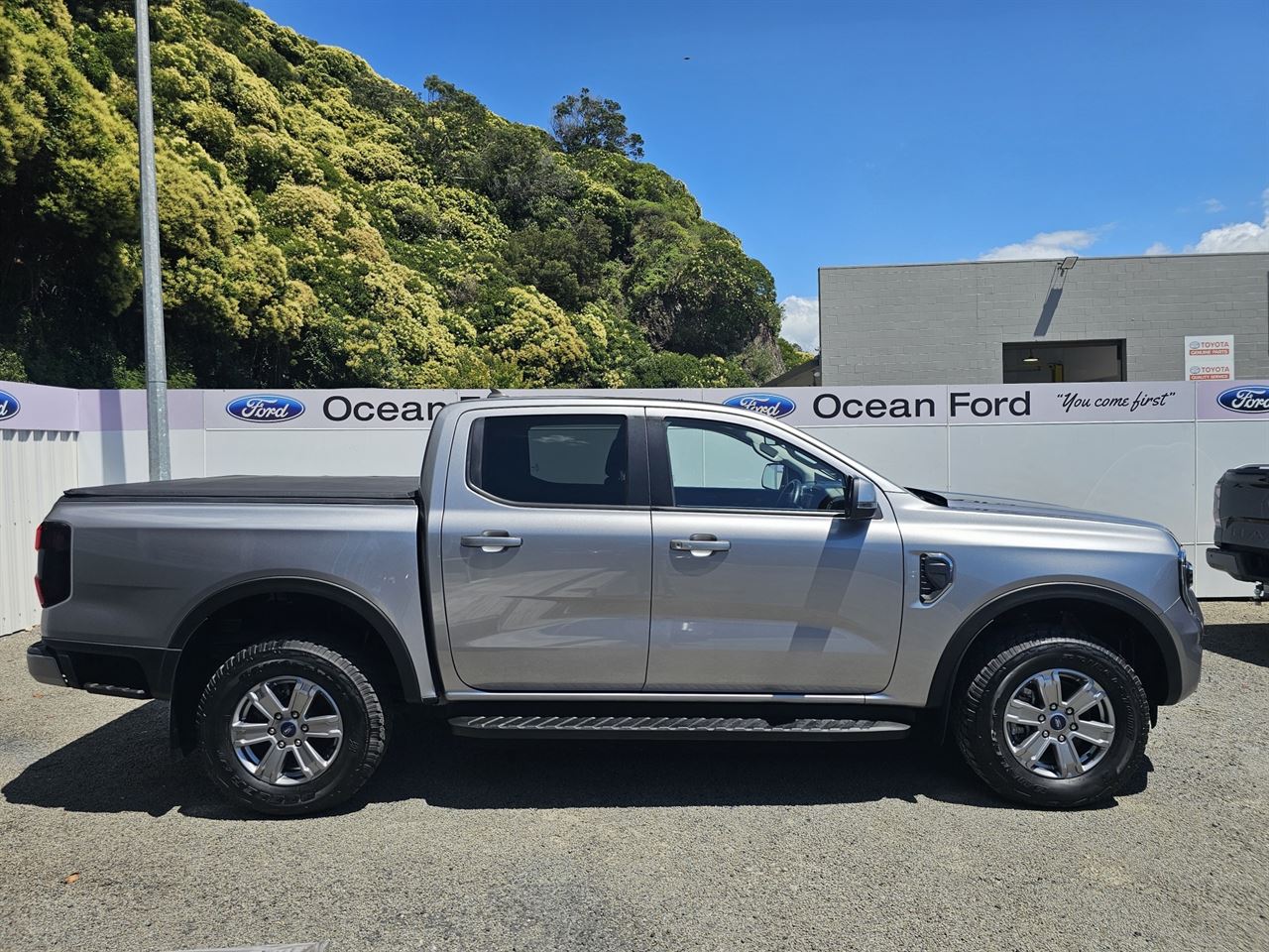 Vehicle image 2