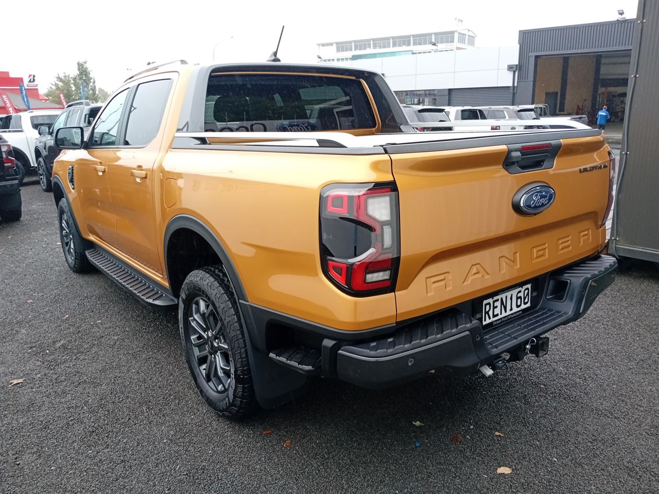 Vehicle image 5
