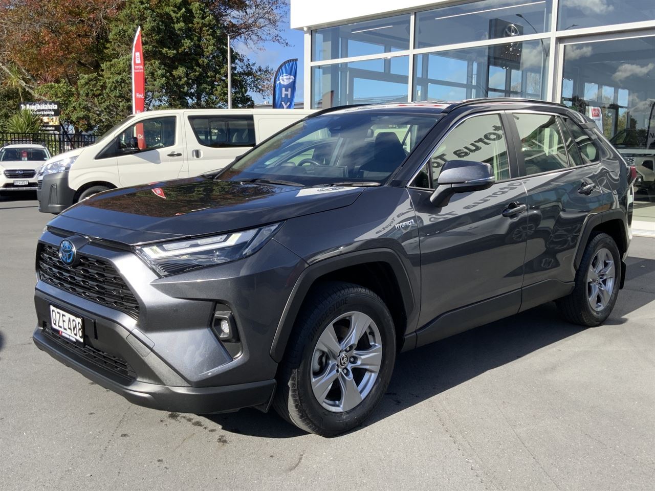 Vehicle image 4
