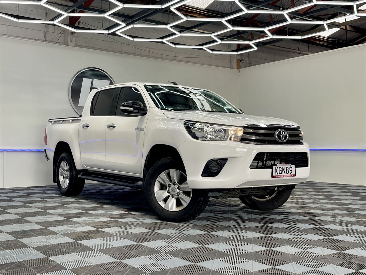 Vehicle image 1