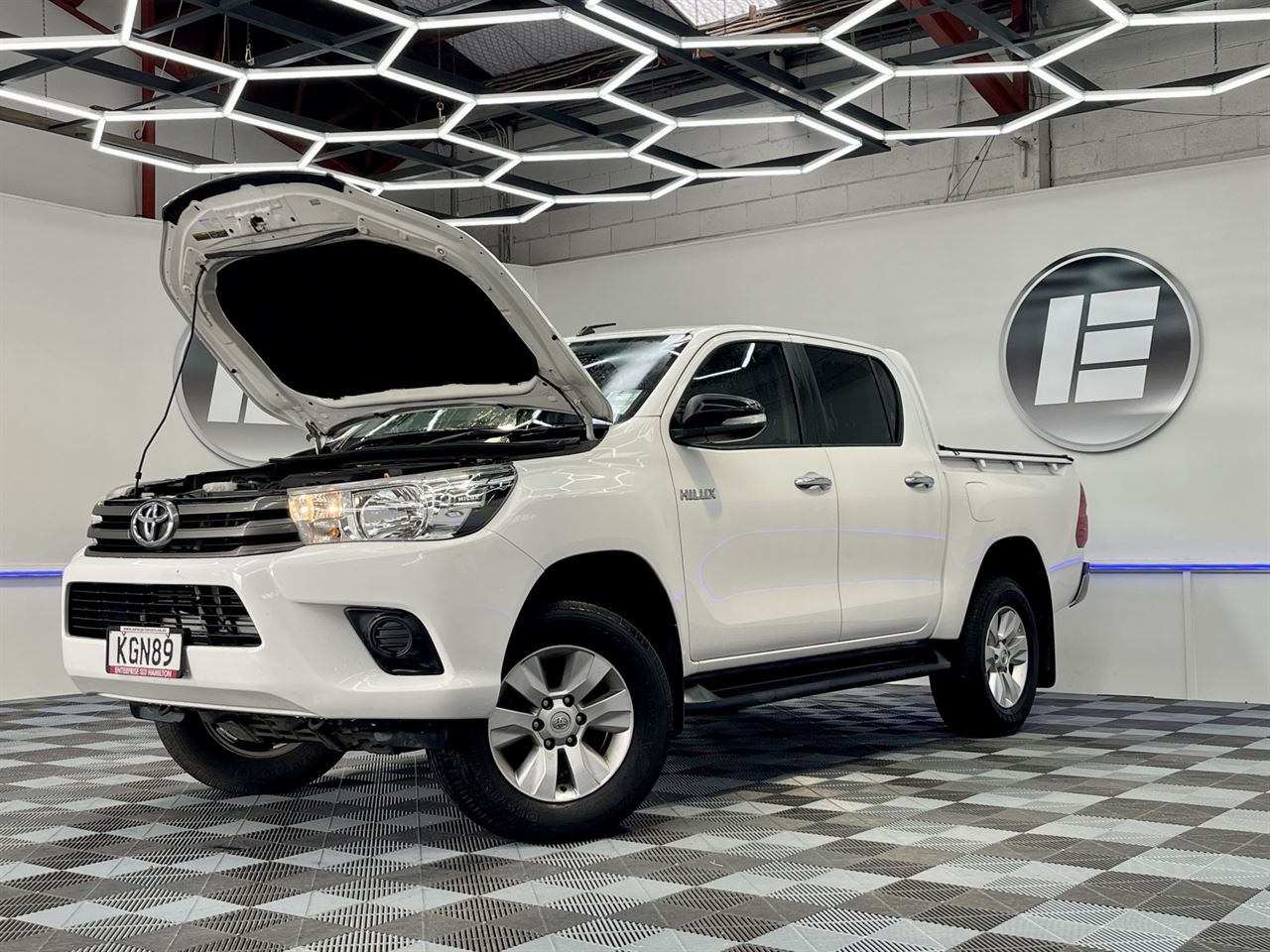 Vehicle image 3
