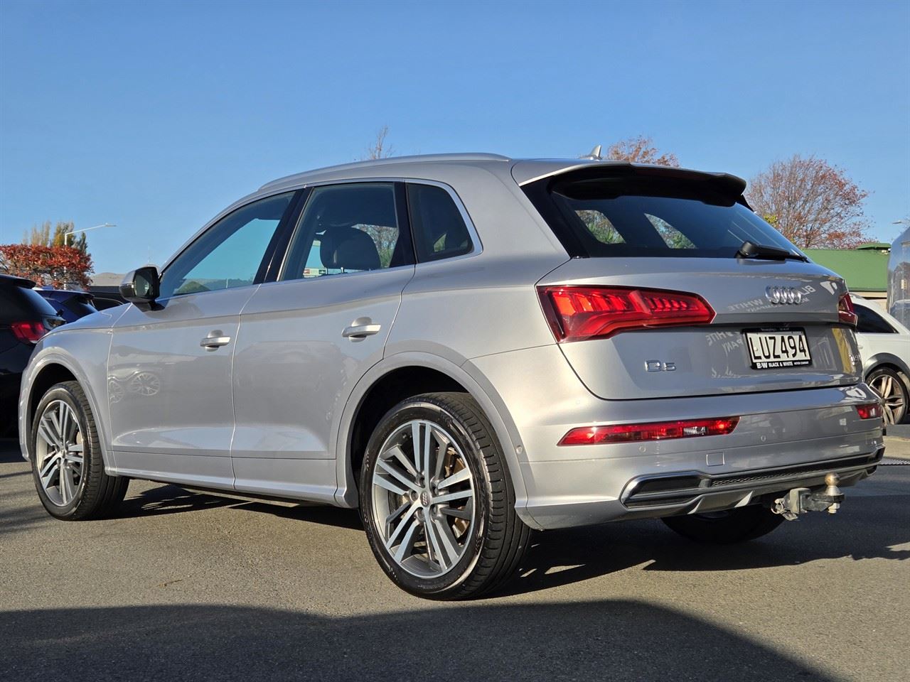 Vehicle image 5
