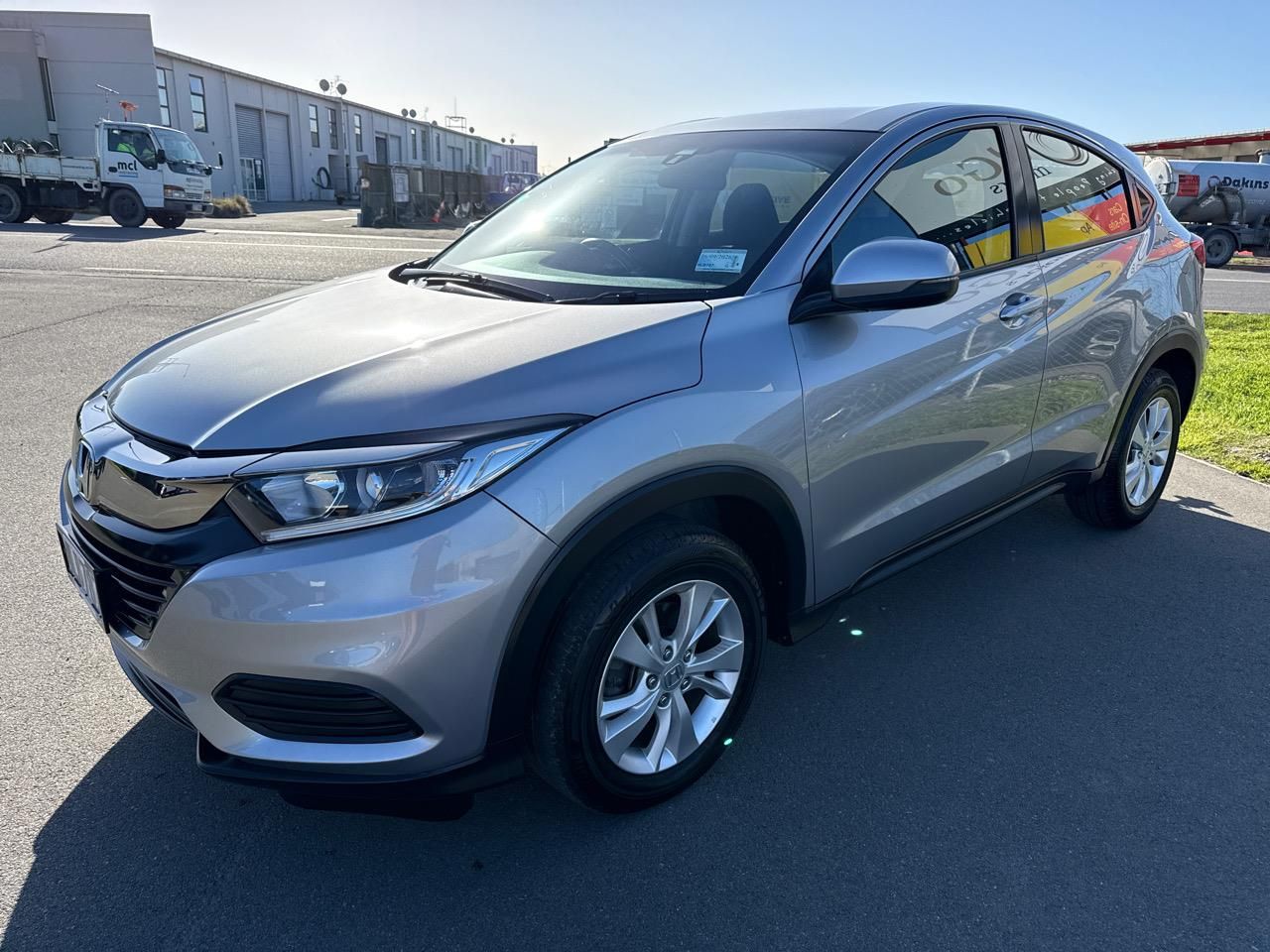 Vehicle image 4