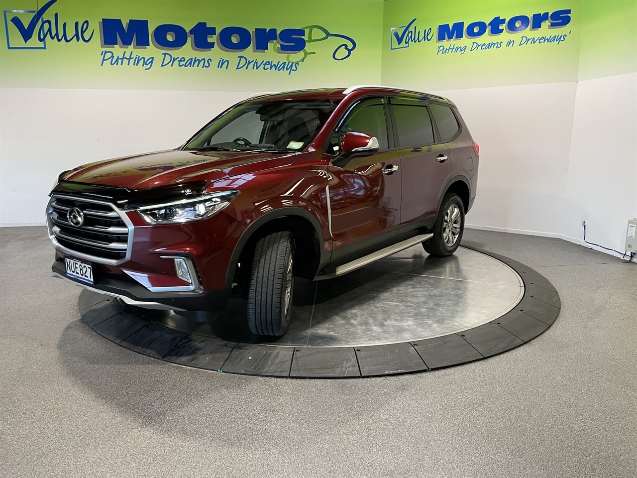 Vehicle image 3