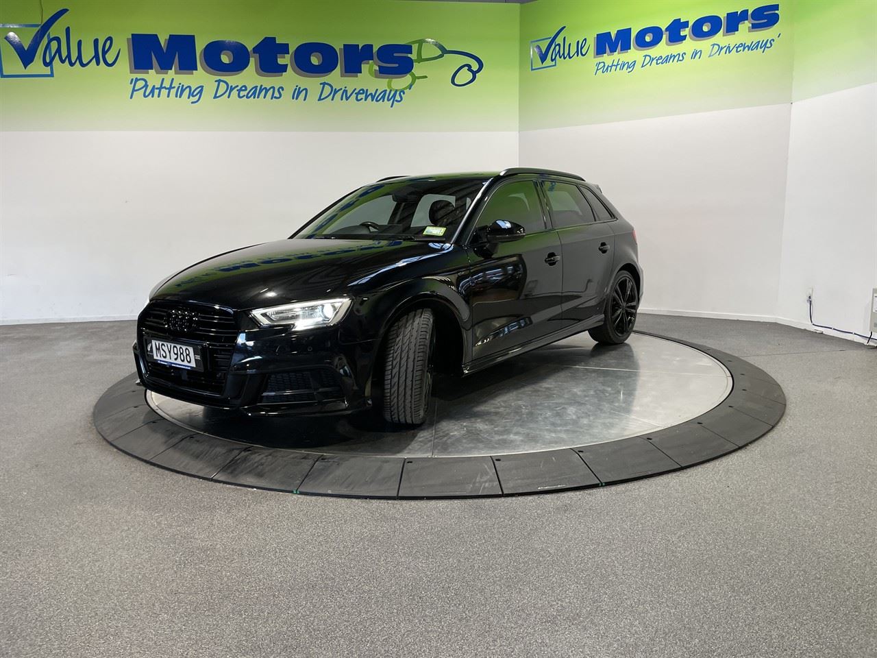 Vehicle image 3