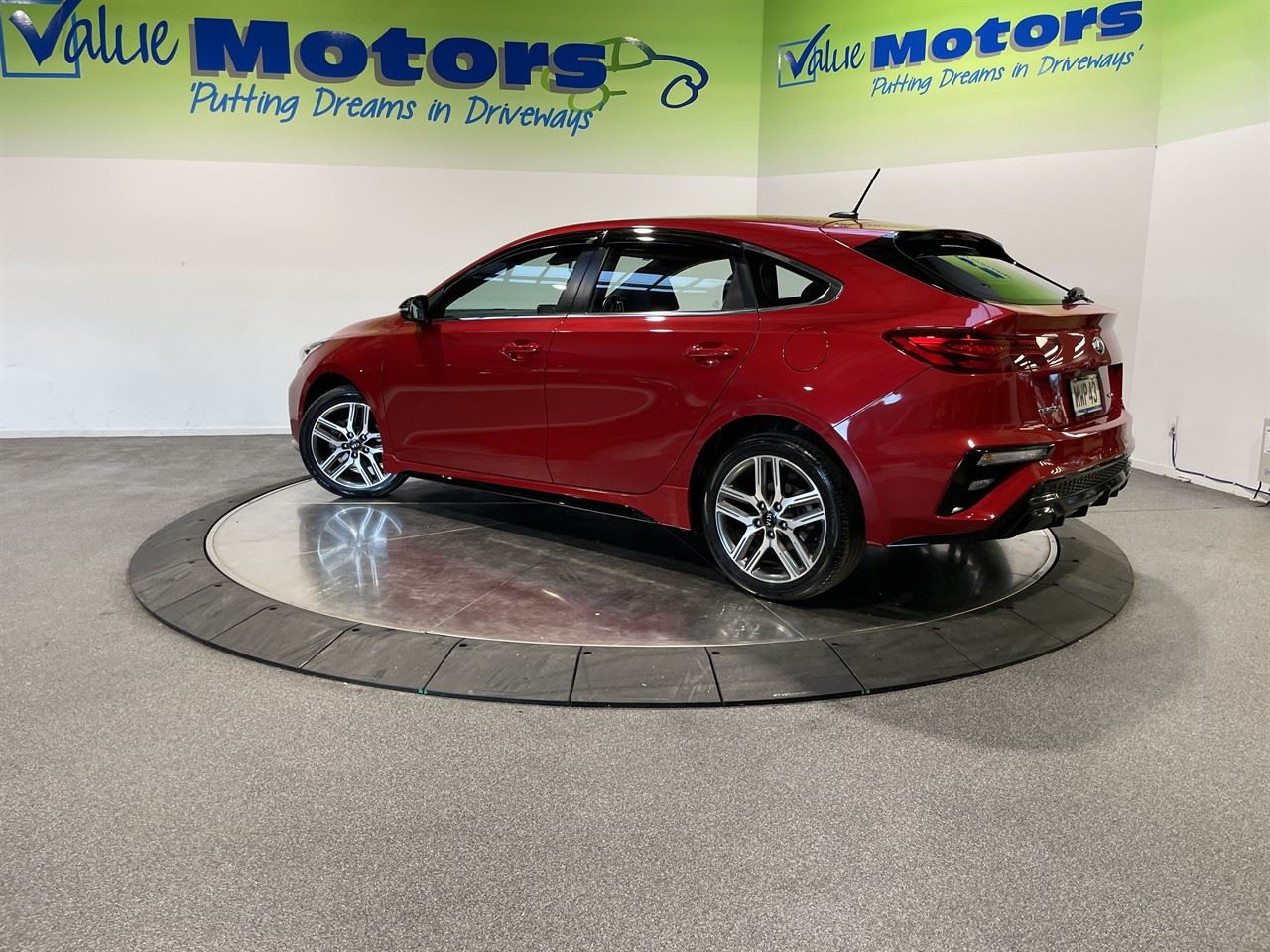 Vehicle image 5