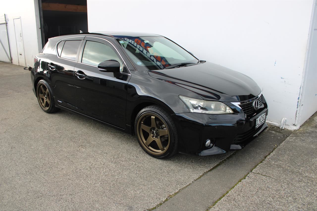 Vehicle image 1