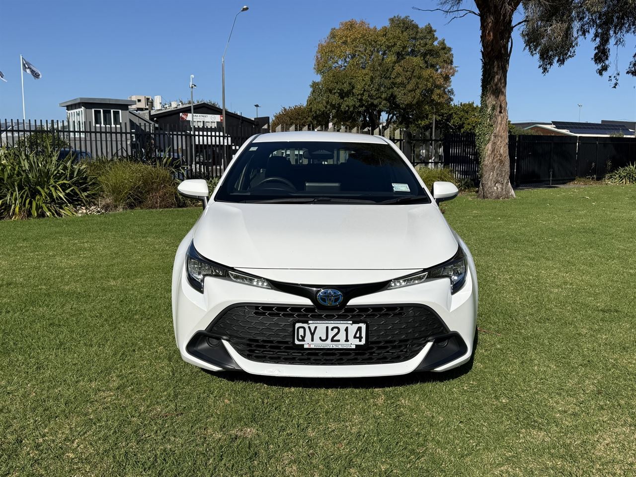 Vehicle image 2