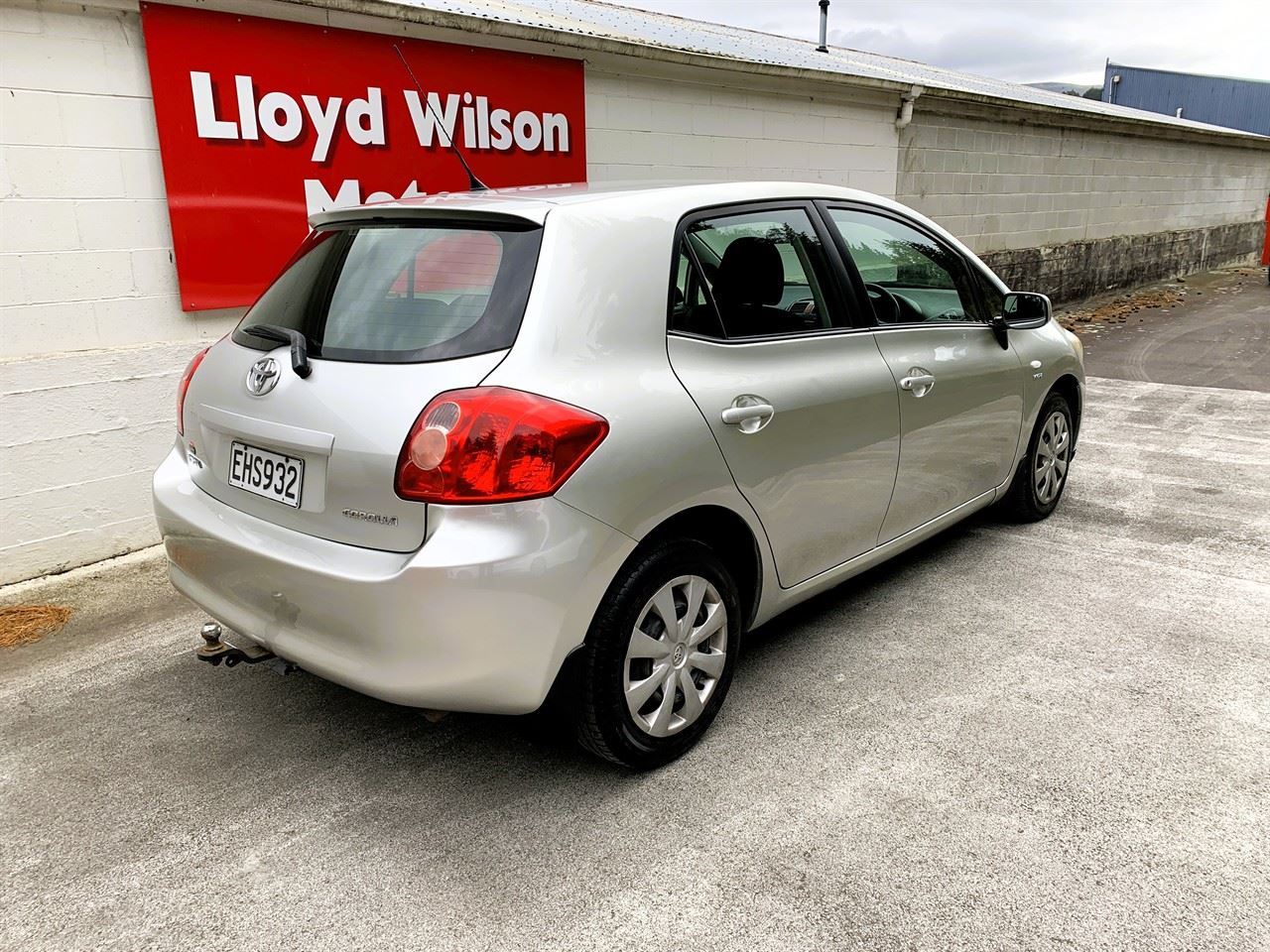 Vehicle image 4