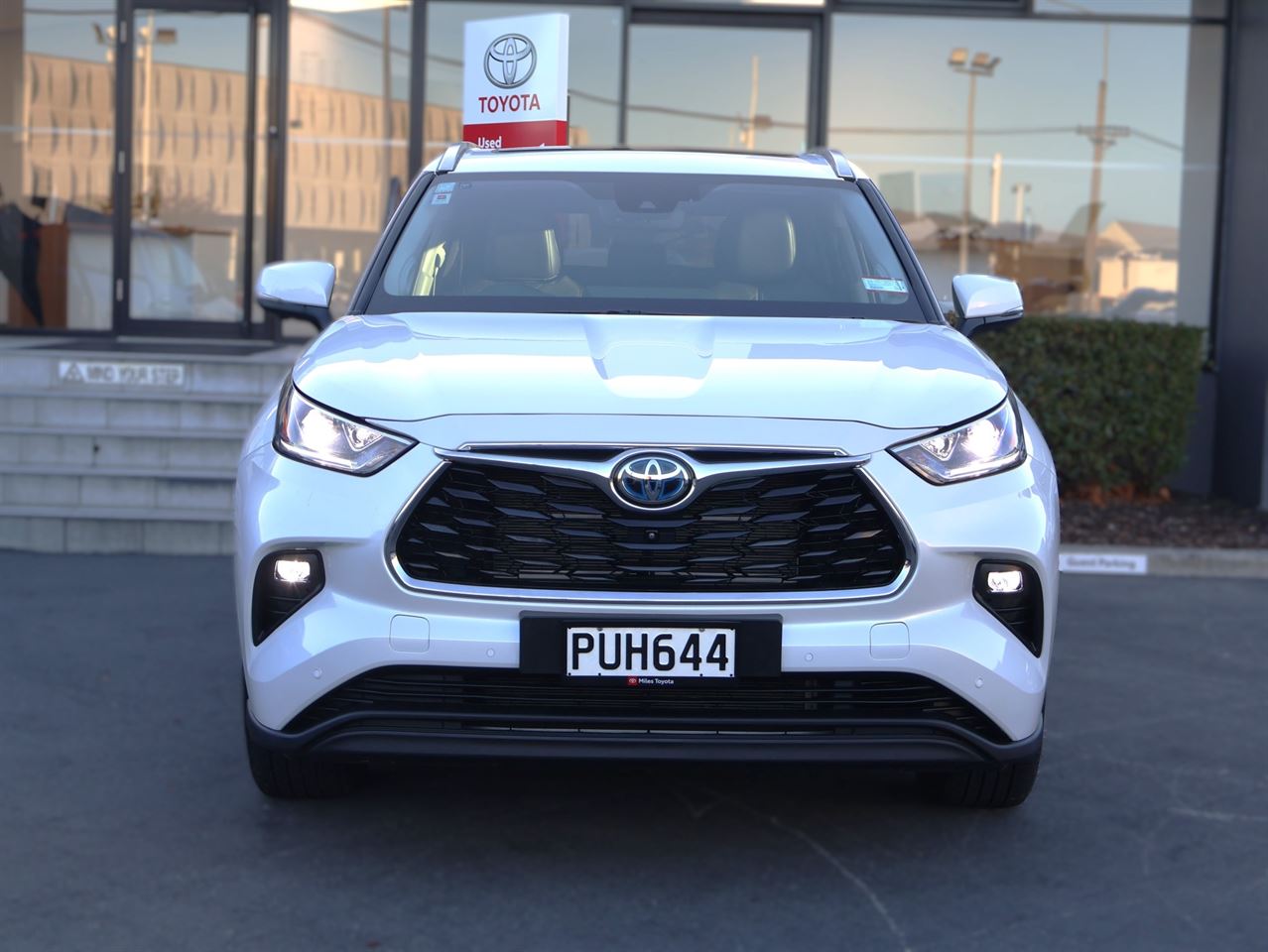 Vehicle image 2