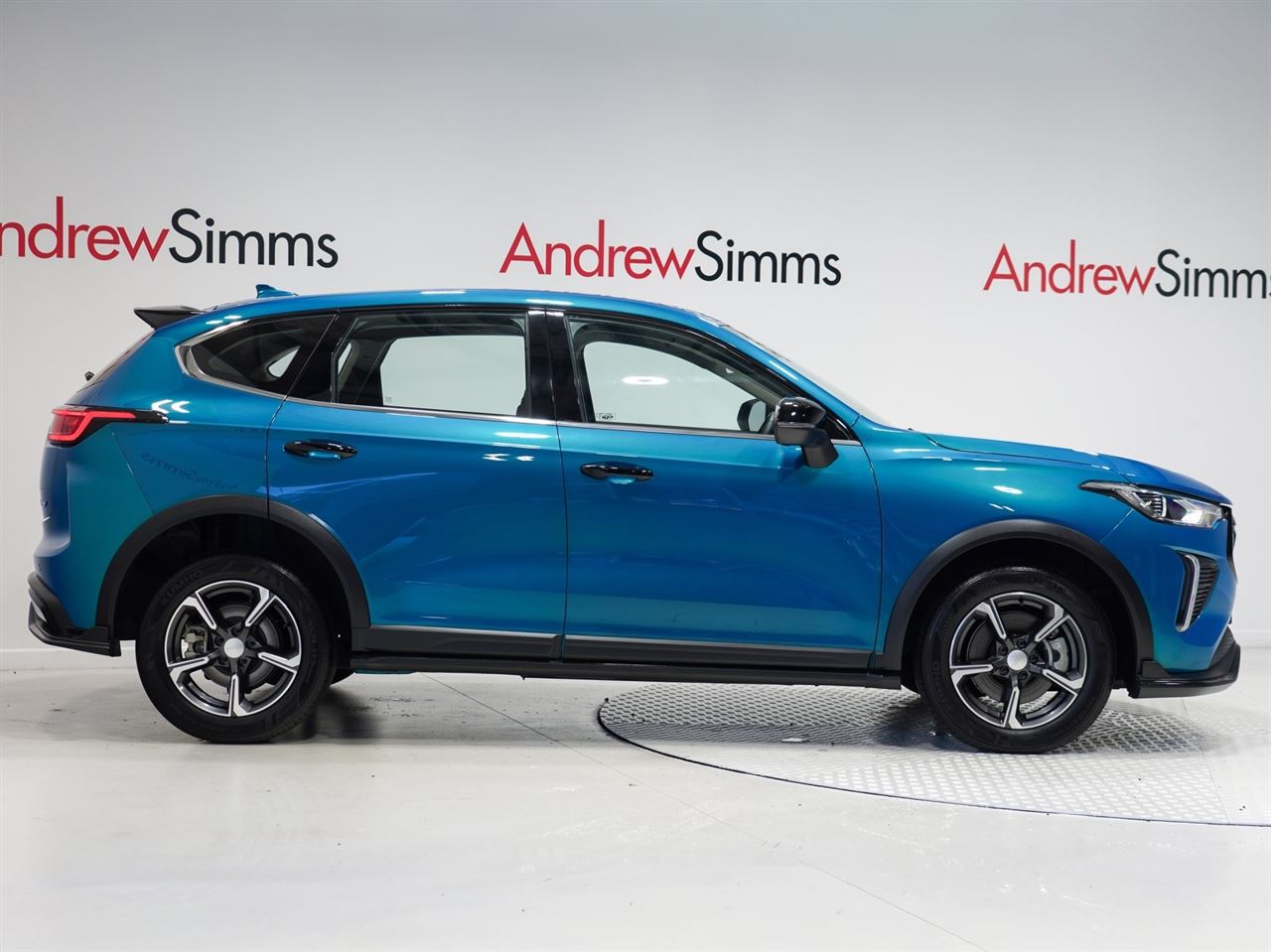 Vehicle image 3