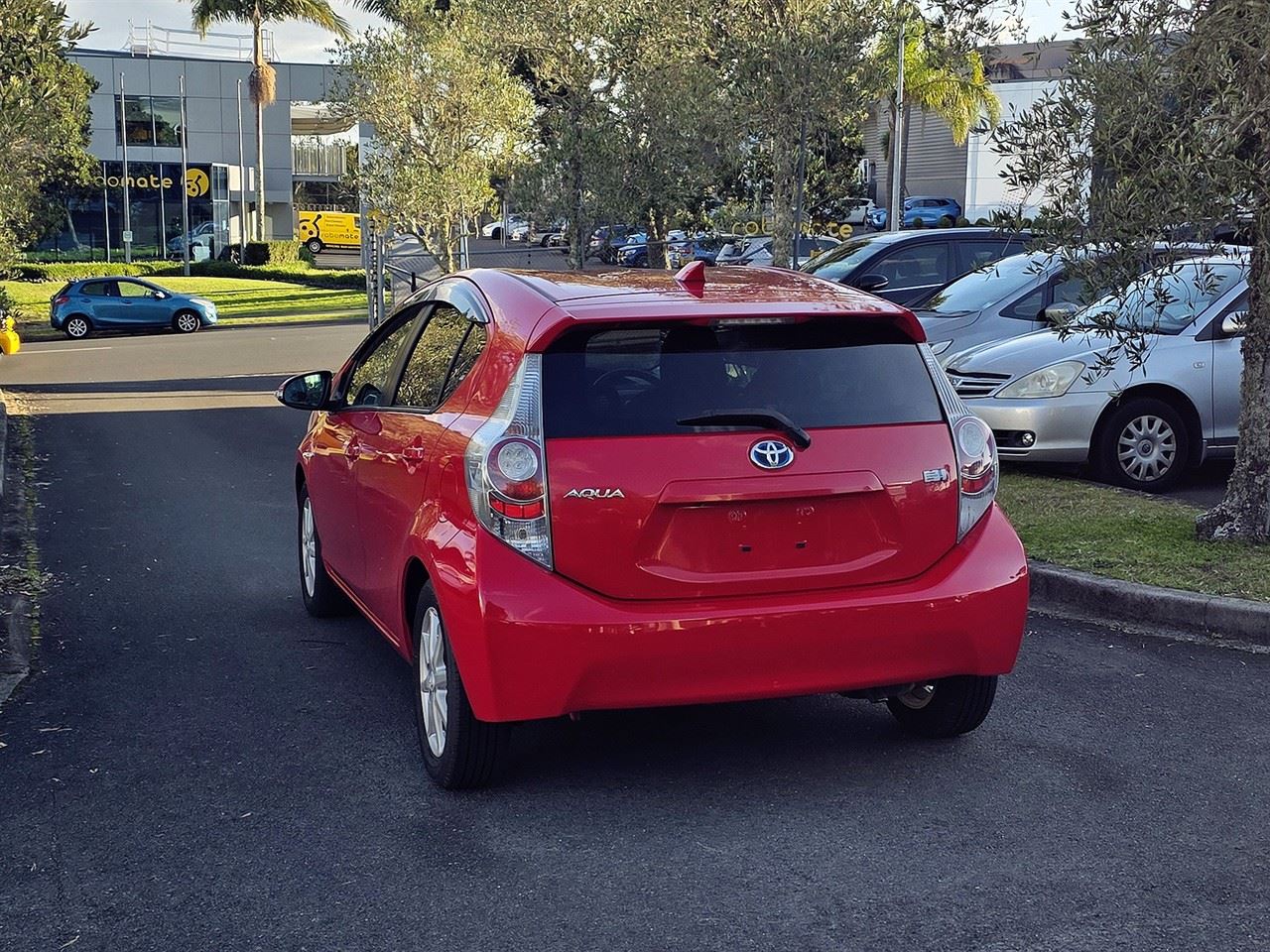 Vehicle image 5