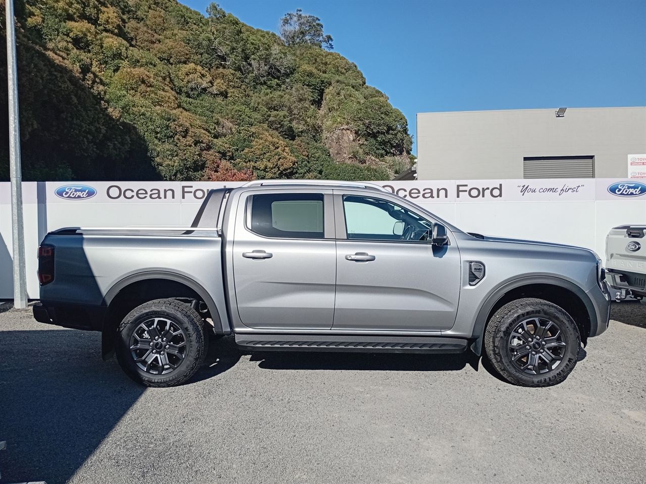 Vehicle image 2
