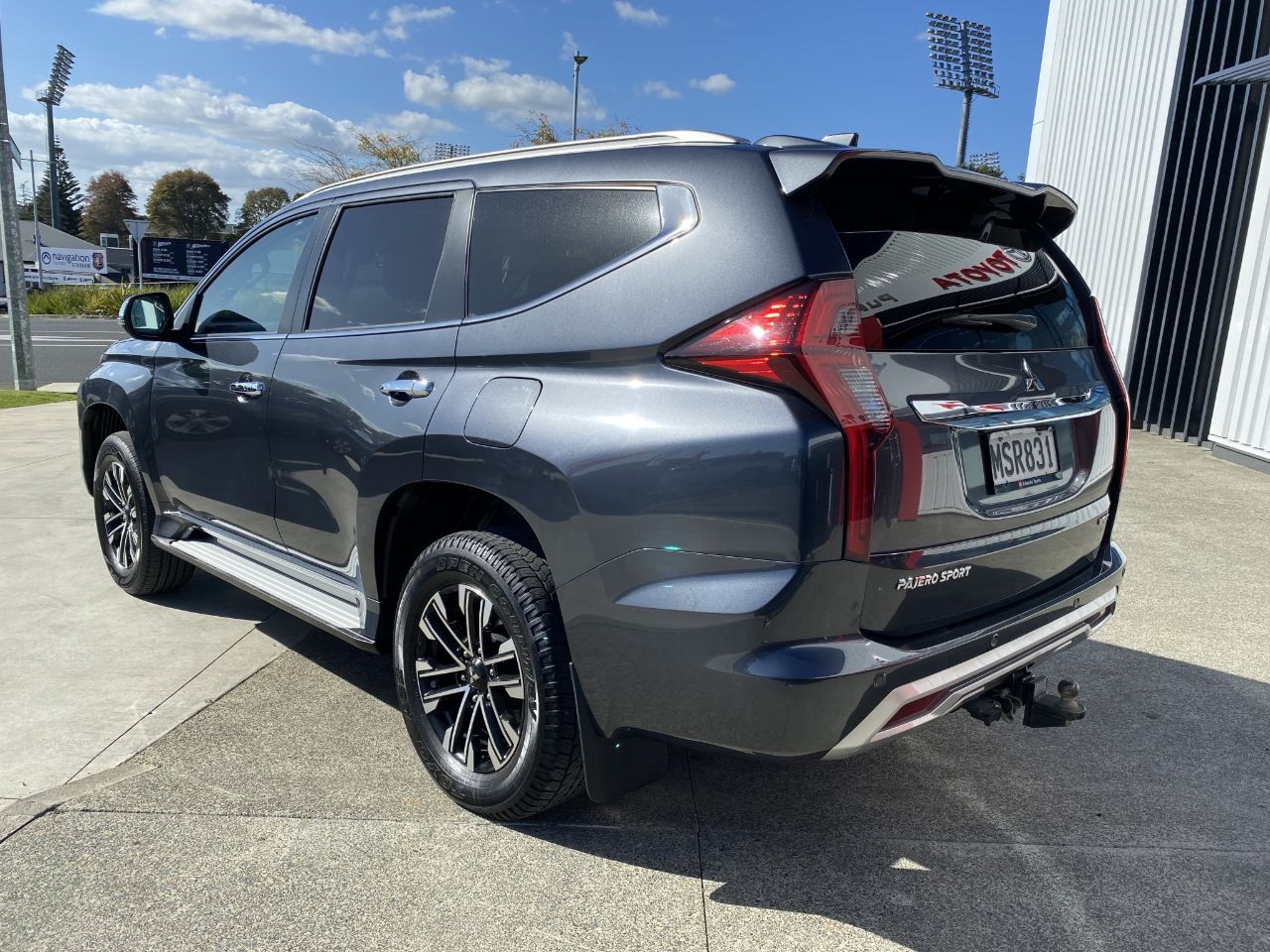 Vehicle image 3