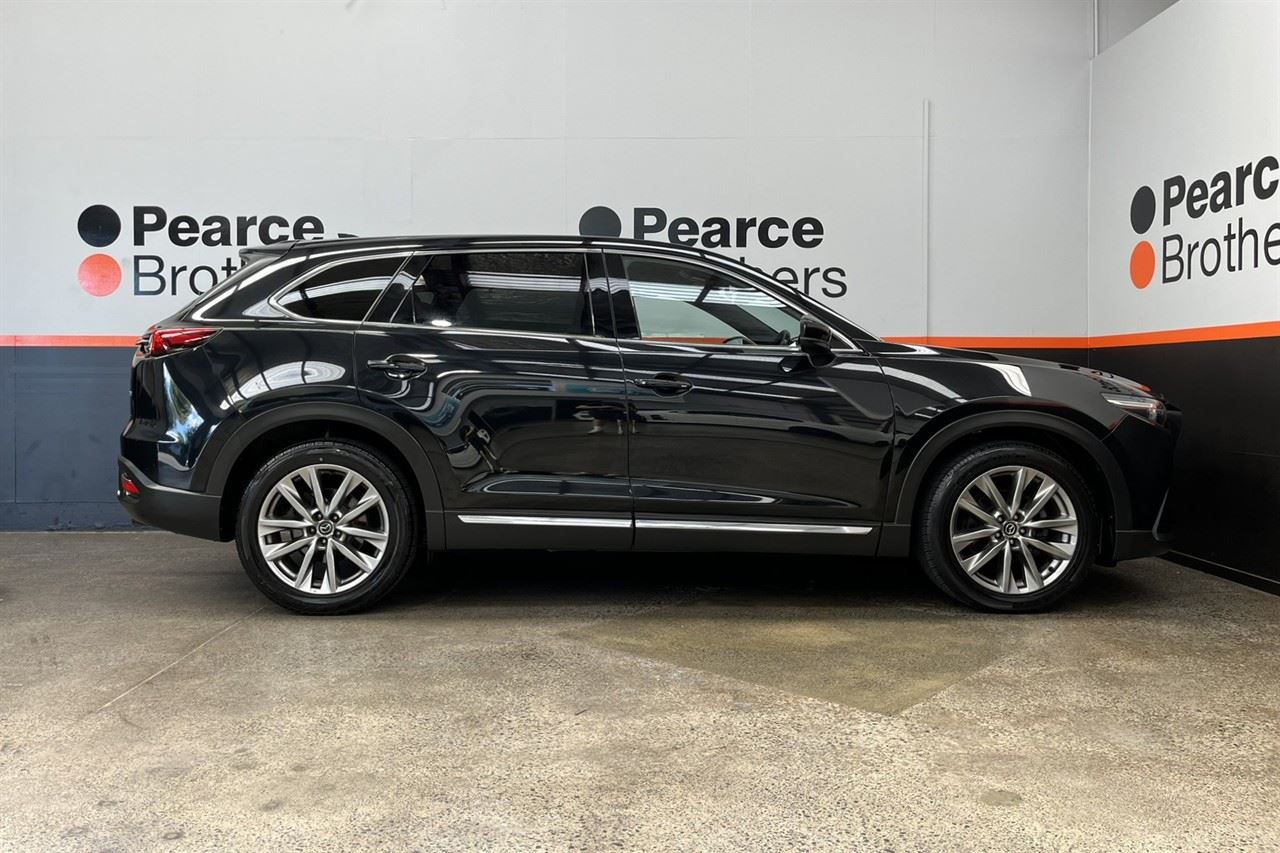 Vehicle image 4