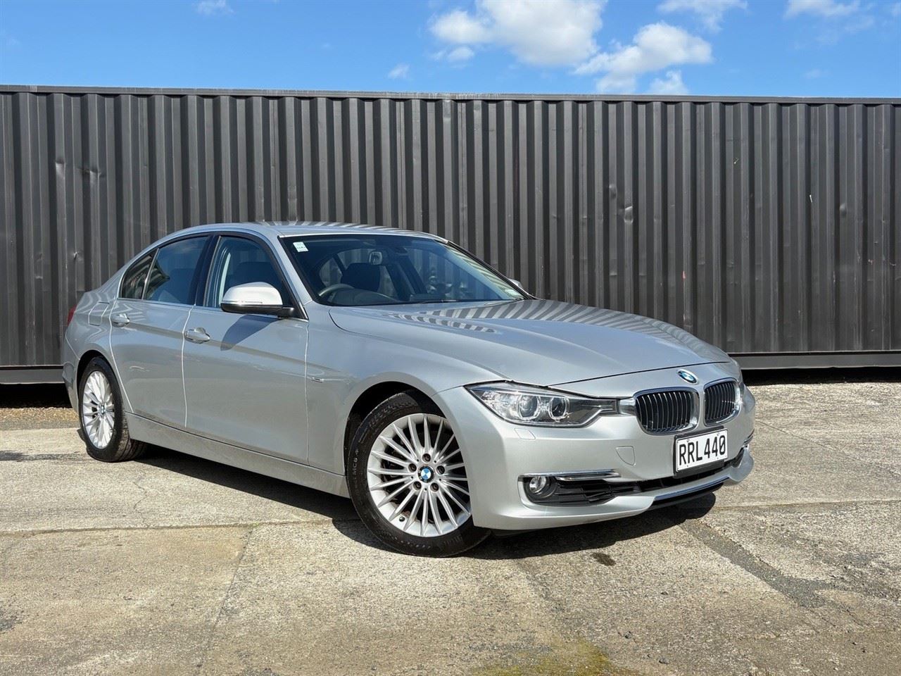 Vehicle image 1