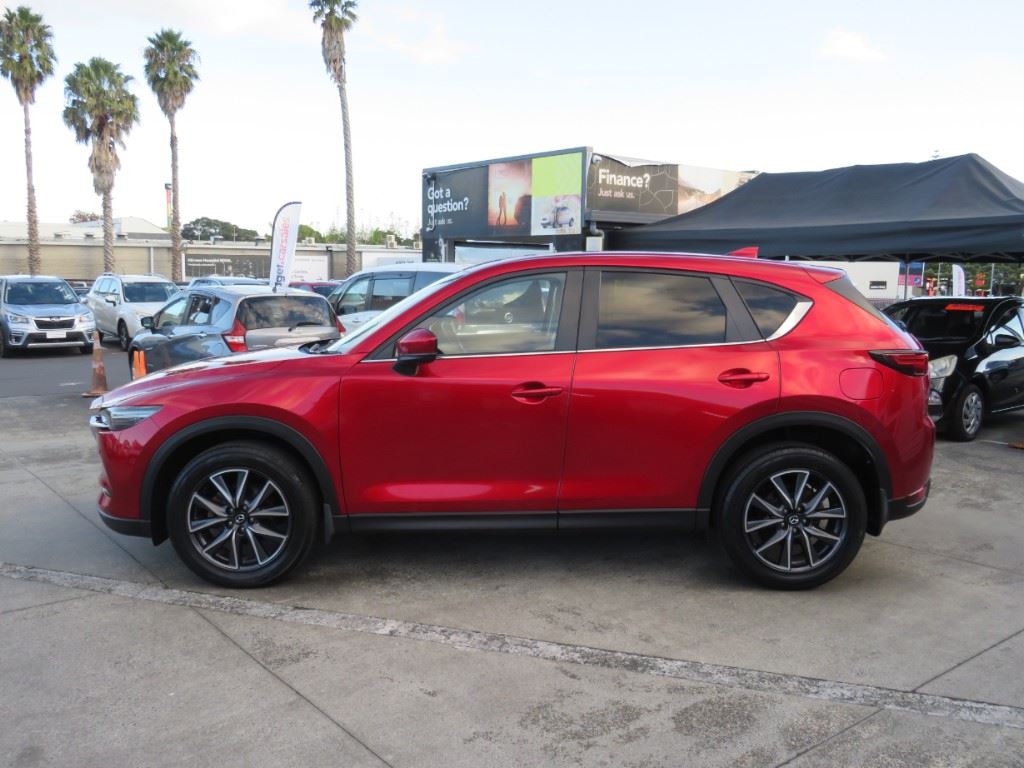 Vehicle image 5