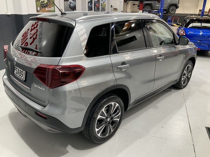 Vehicle image 5