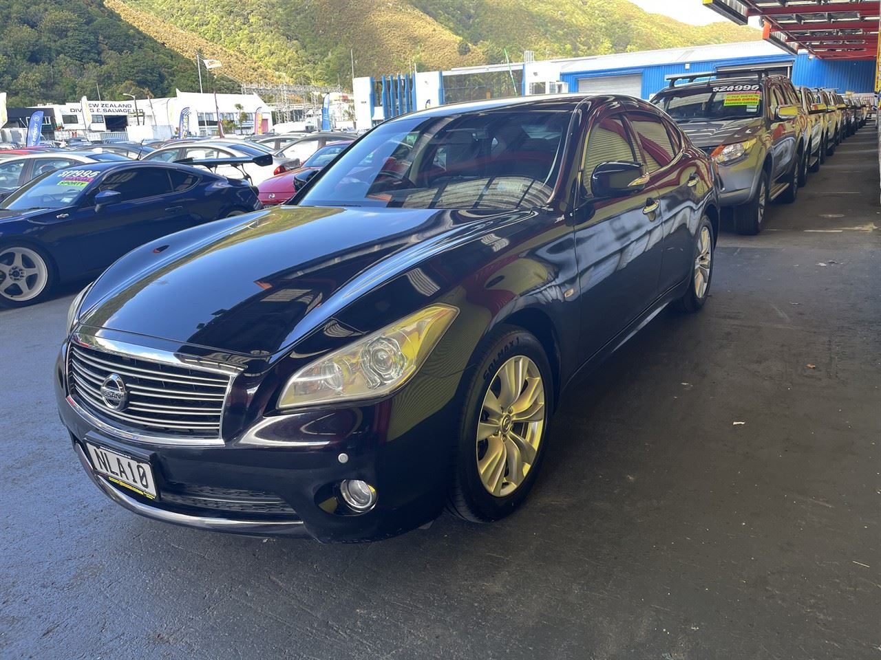 Vehicle image 3