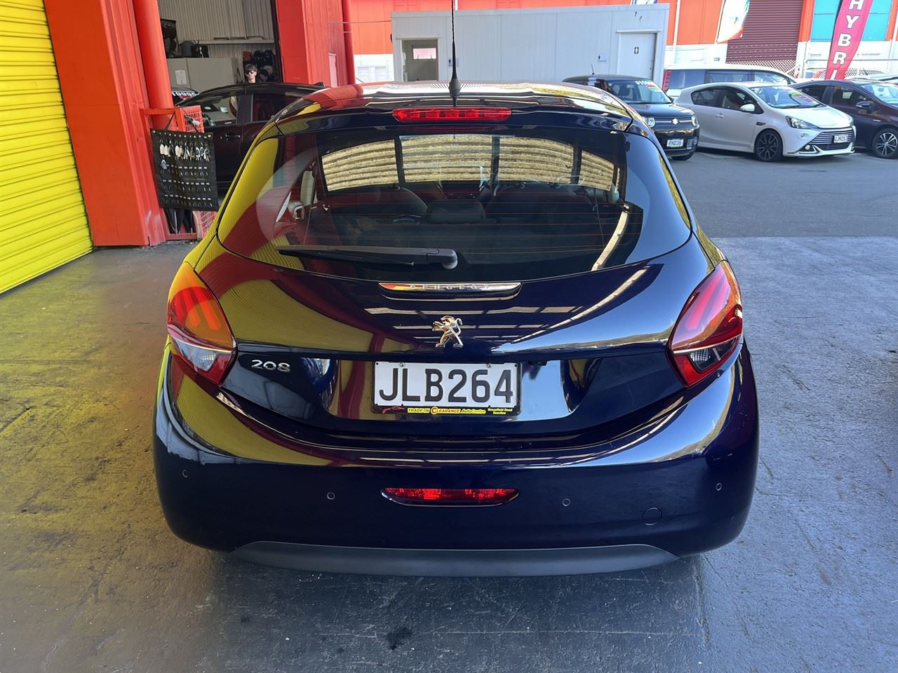 Vehicle image 5