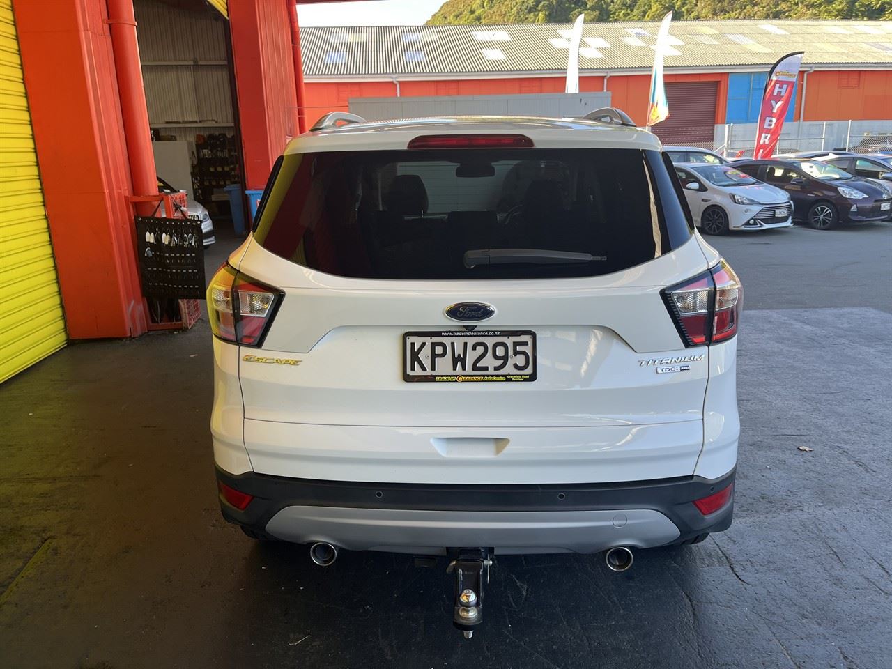 Vehicle image 5
