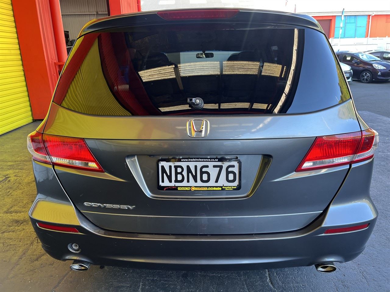 Vehicle image 5