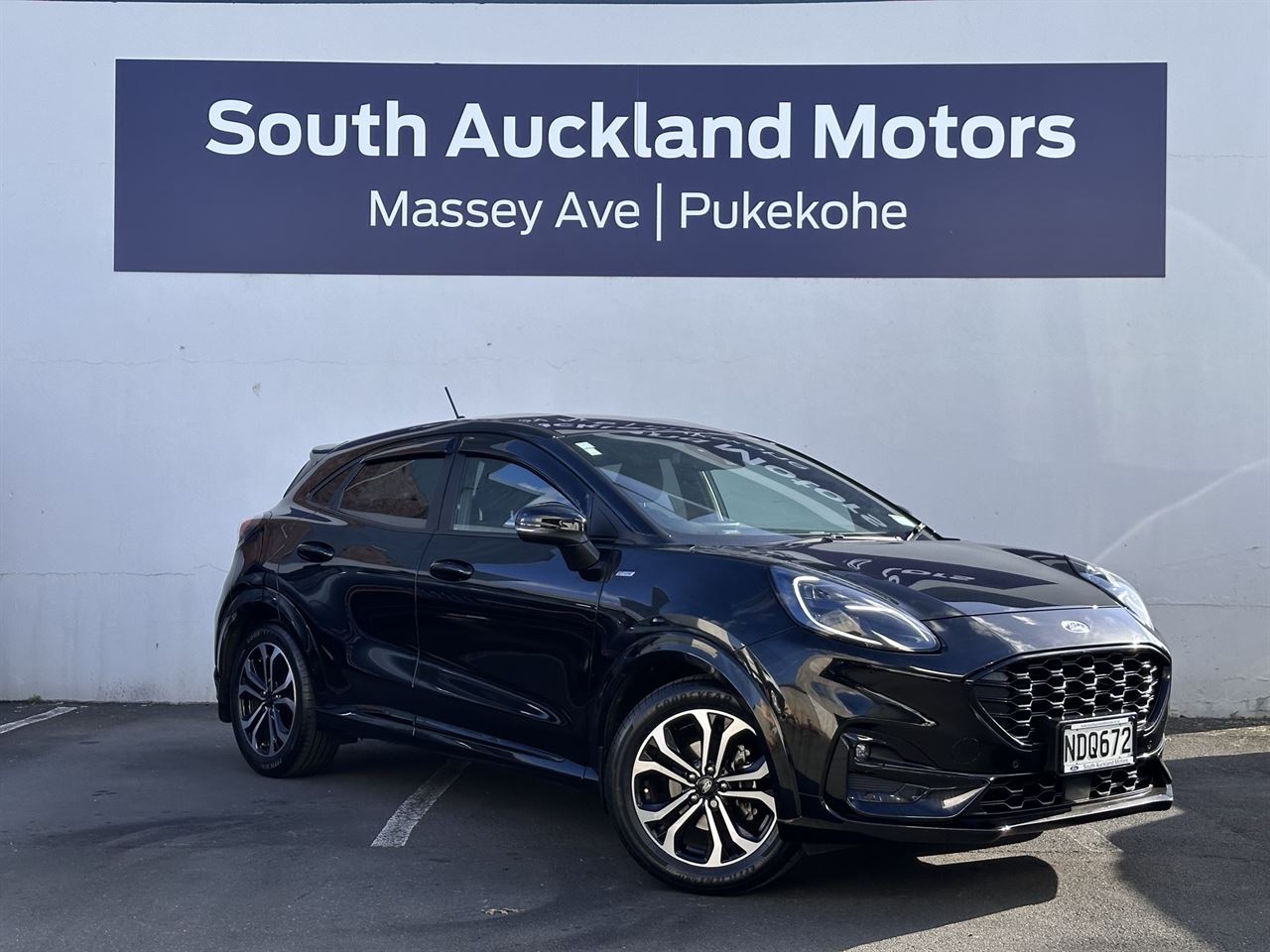 Vehicle image 3