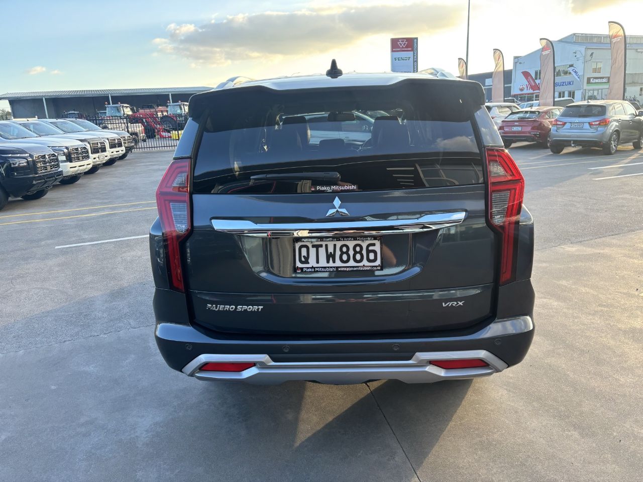 Vehicle image 4