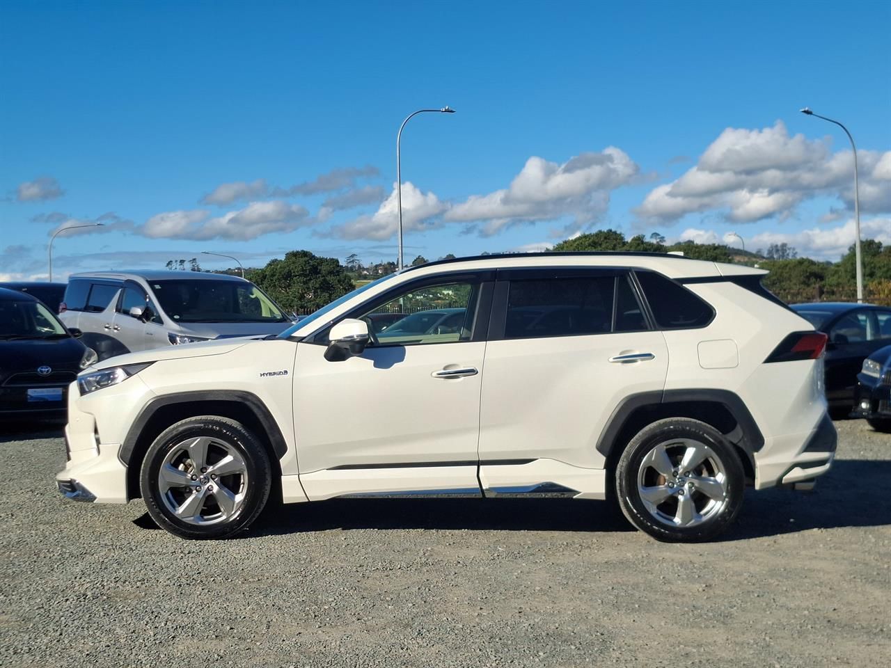 Vehicle image 4