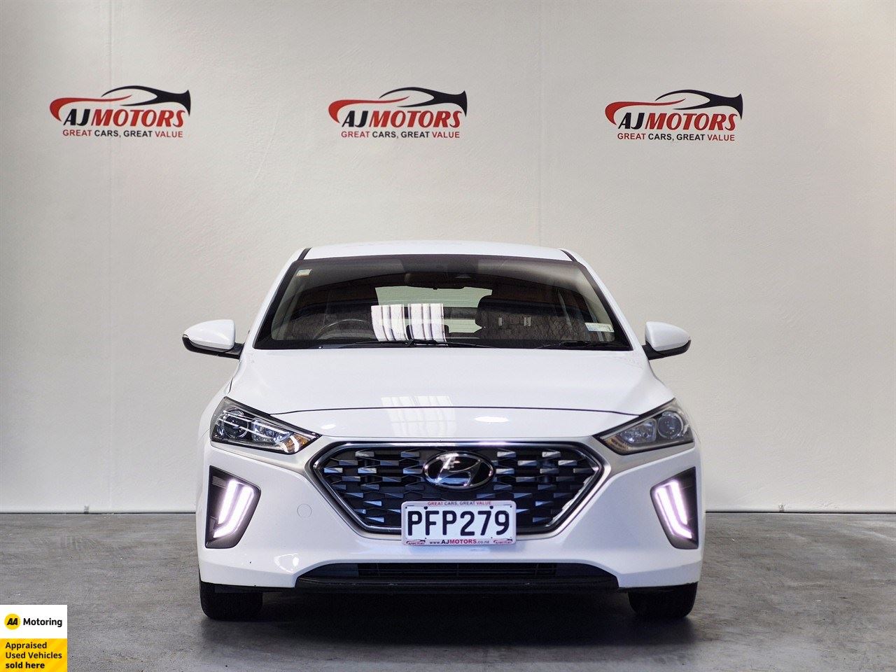 Vehicle image 2