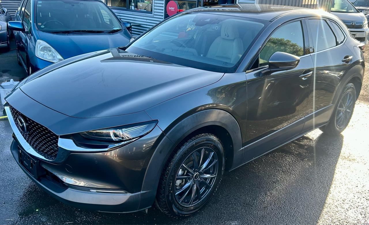 Vehicle image 3