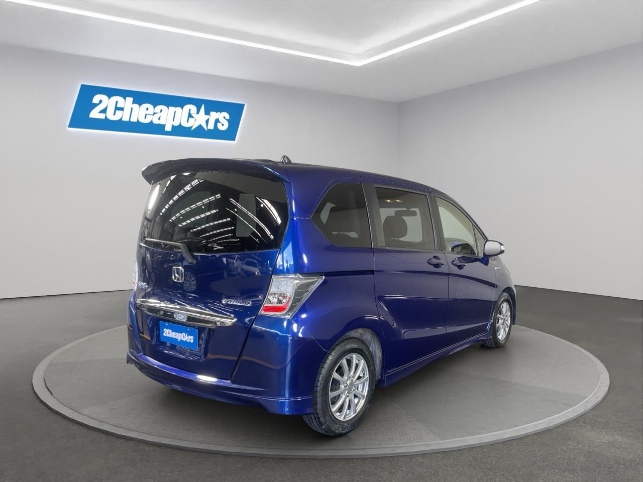 Vehicle image 5