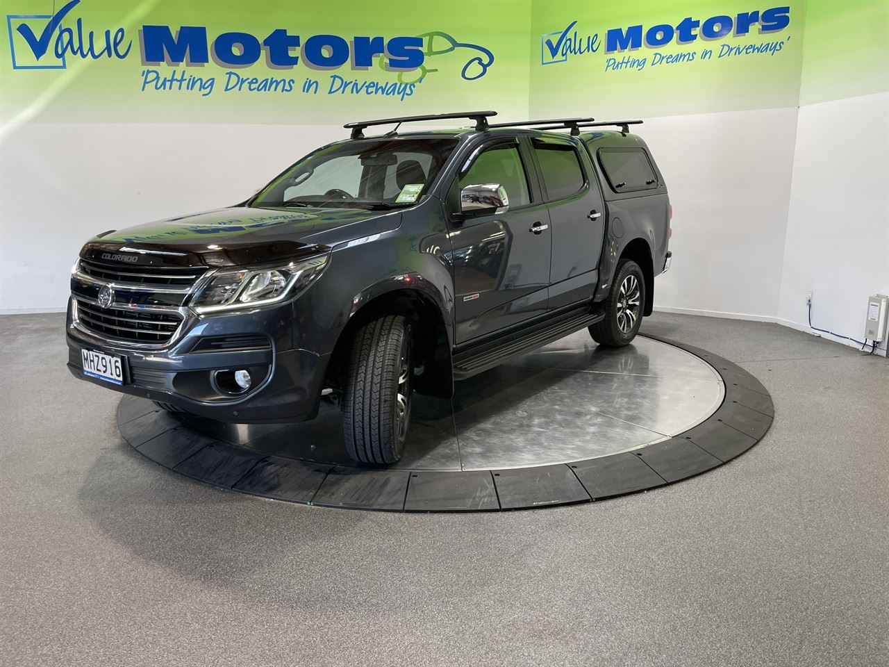 Vehicle image 3