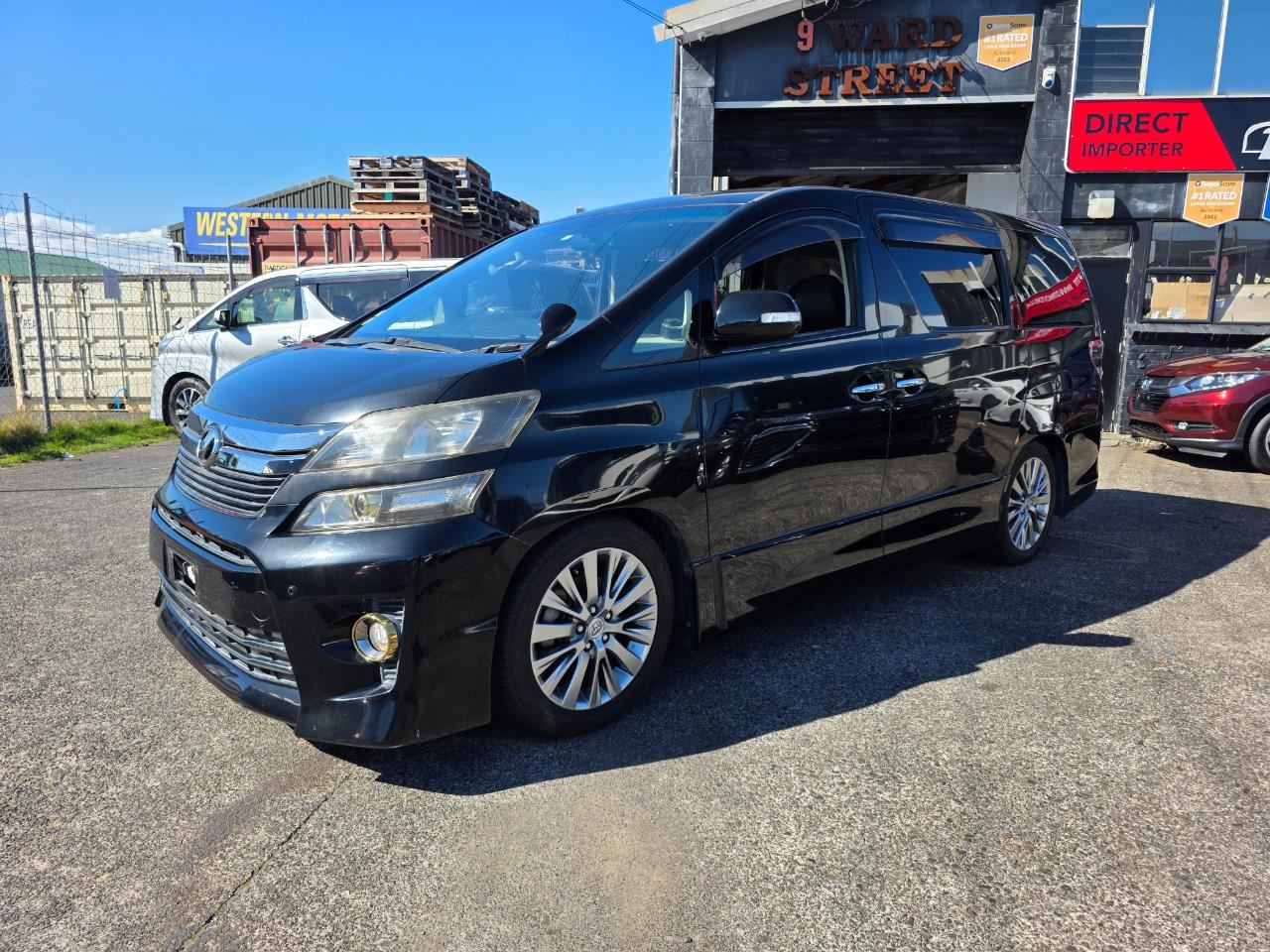Vehicle image 4