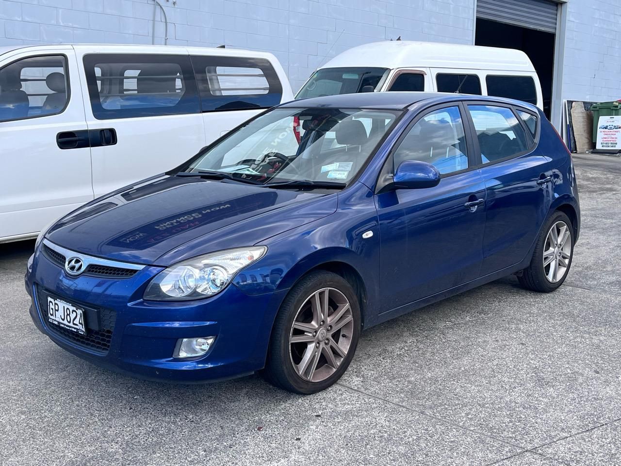 Vehicle image 3