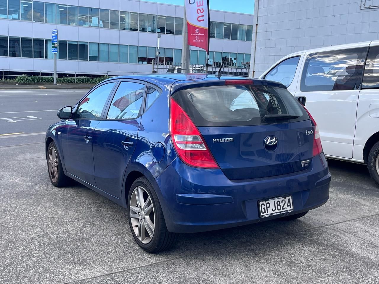 Vehicle image 4