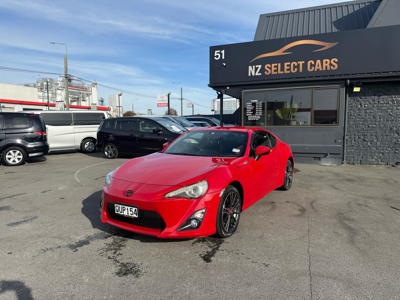 Vehicle image 3